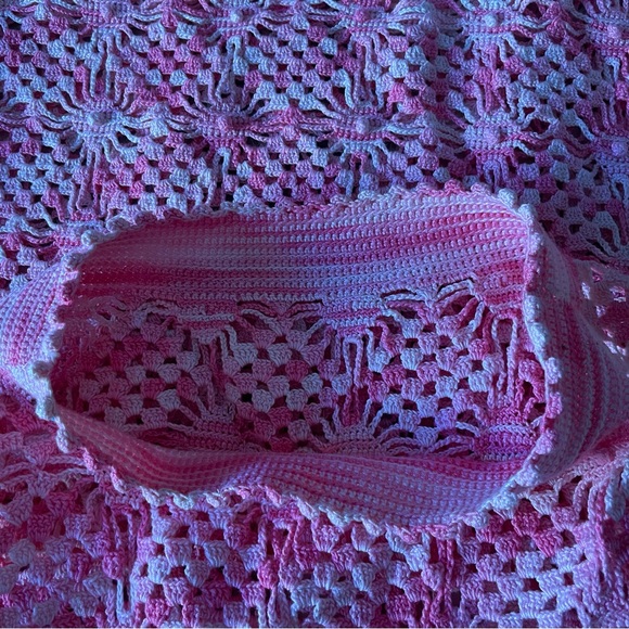 Vintage Hippie Mod Crochet High Neck Top - Picture 9 of 9